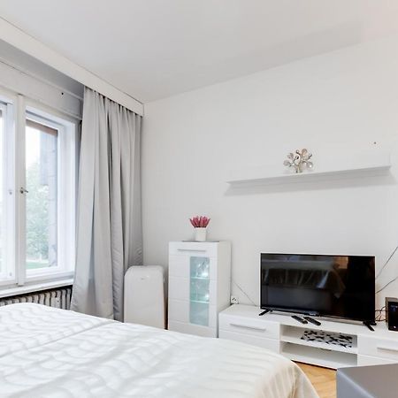 Exclusive Riverside Apartment In The Heart Of プラハ エクステリア 写真